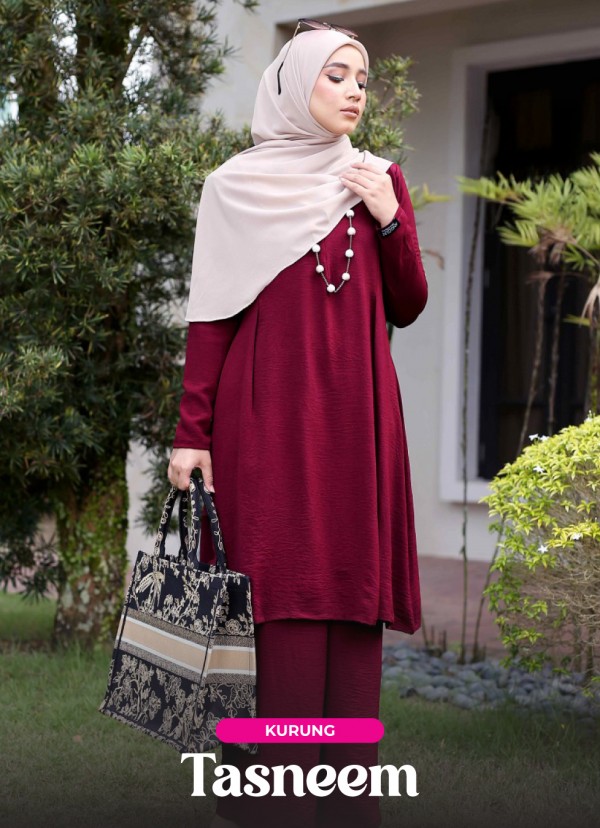 KURUNG TASNEEM